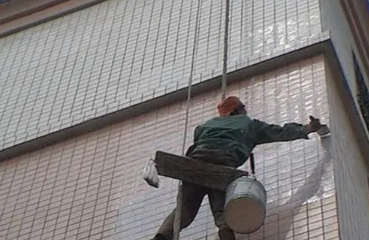淮北市卫生间漏水维修公司分享下淮北市外墙防水的必要性。